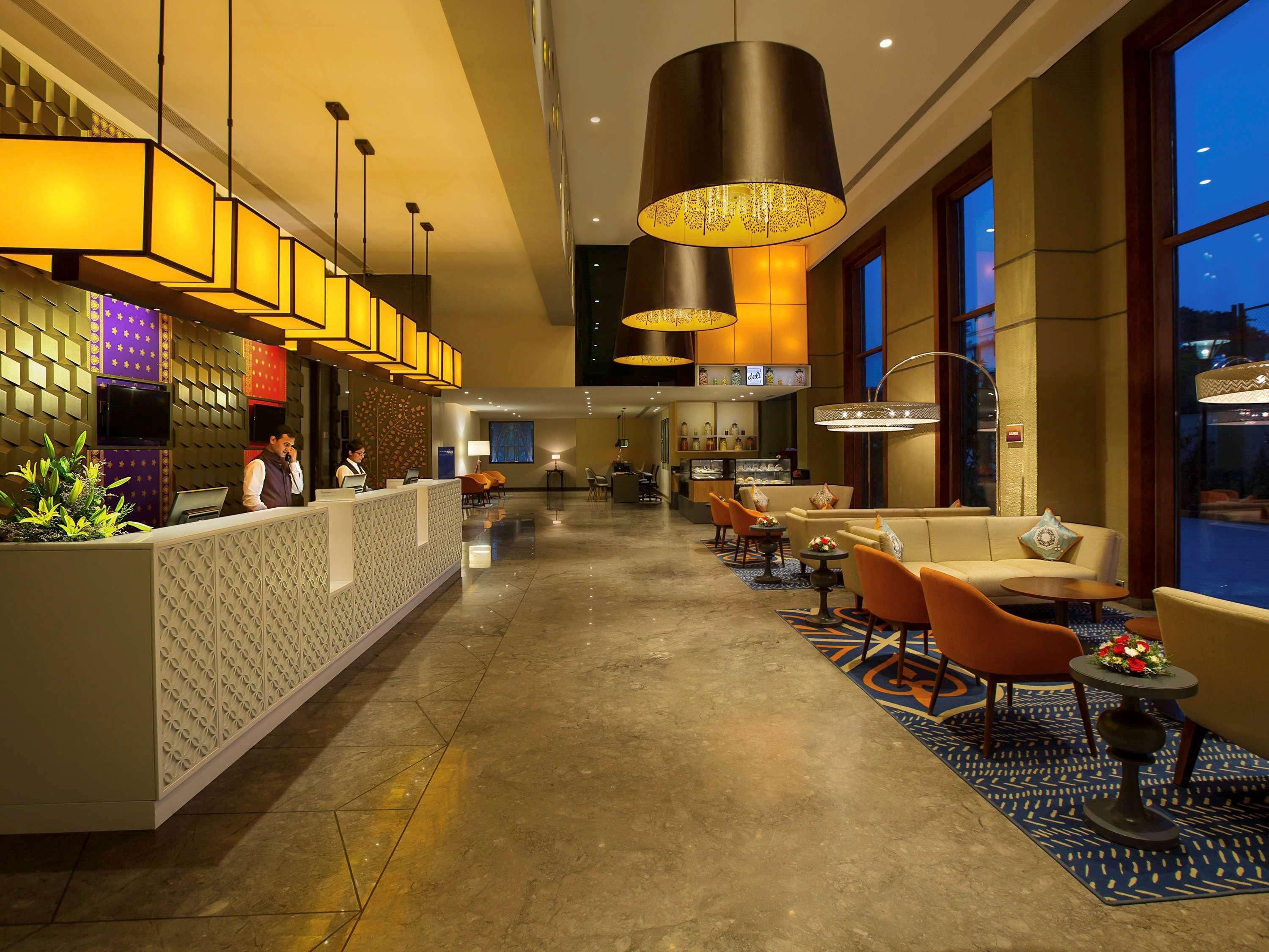 Grand Mercure Mysore - An Accor Brand Dış mekan fotoğraf The lounge at the airport