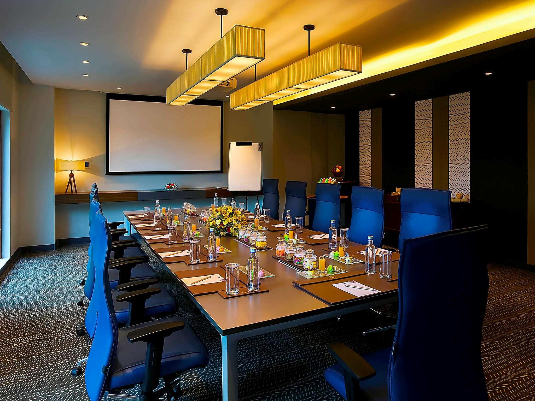 Grand Mercure Mysore - An Accor Brand Dış mekan fotoğraf Meeting room at the Westin Mumbai