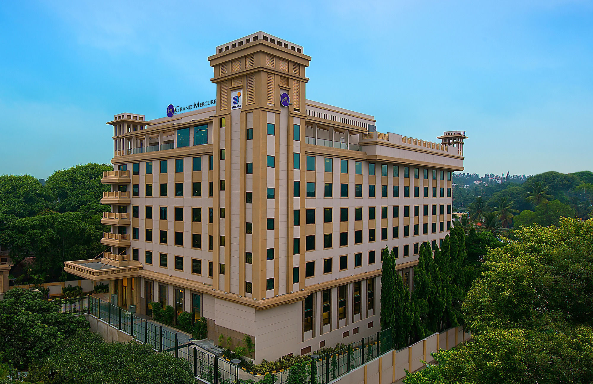 Grand Mercure Mysore - An Accor Brand Dış mekan fotoğraf The hotel in 2014